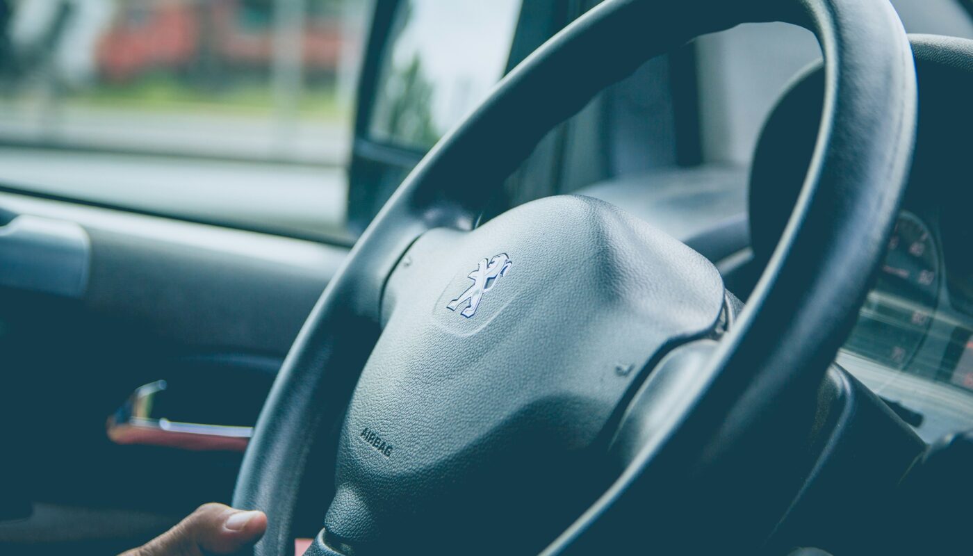 Peugeot, le grand vainqueur du marché automobile français en ce début d'année 2024.